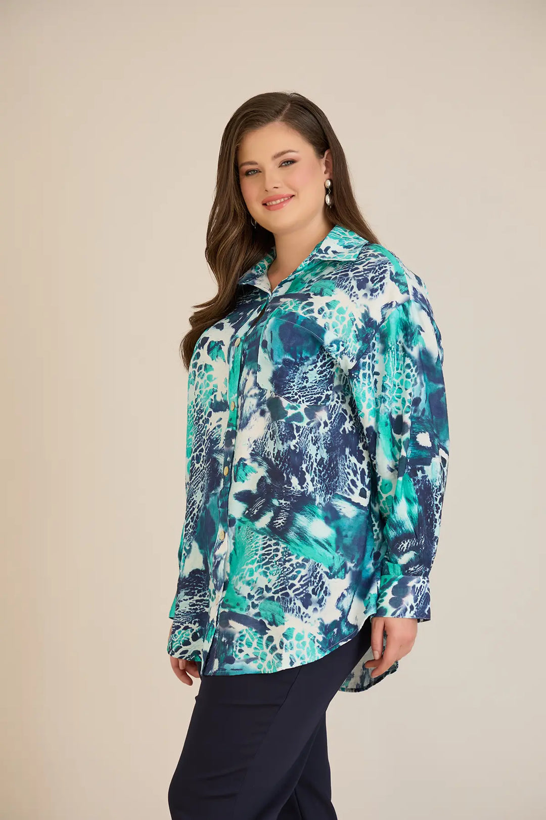 Elegantna košulja od fine viskoze u tirkiznoj boji