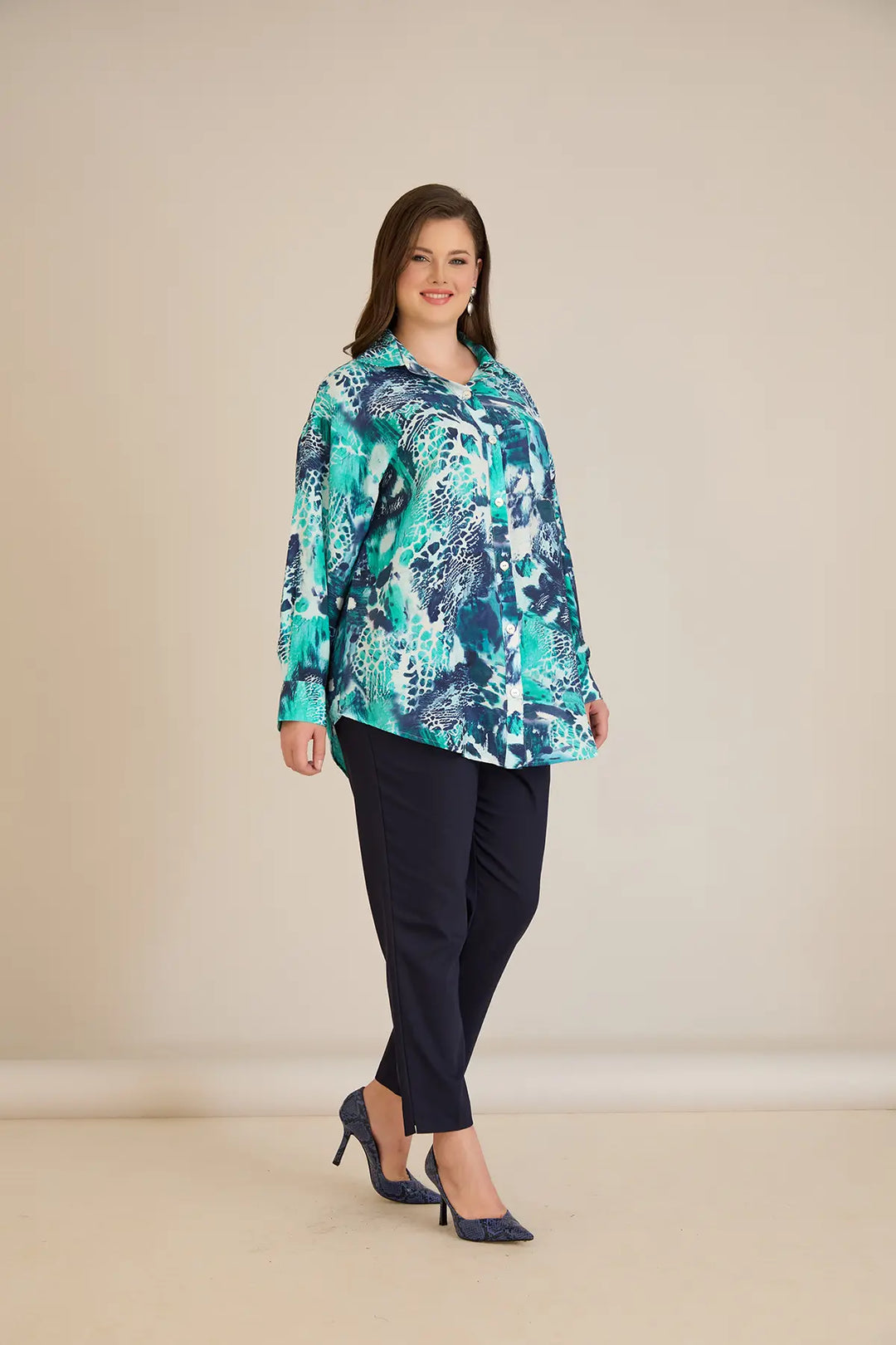 Elegantna košulja od fine viskoze u tirkiznoj boji