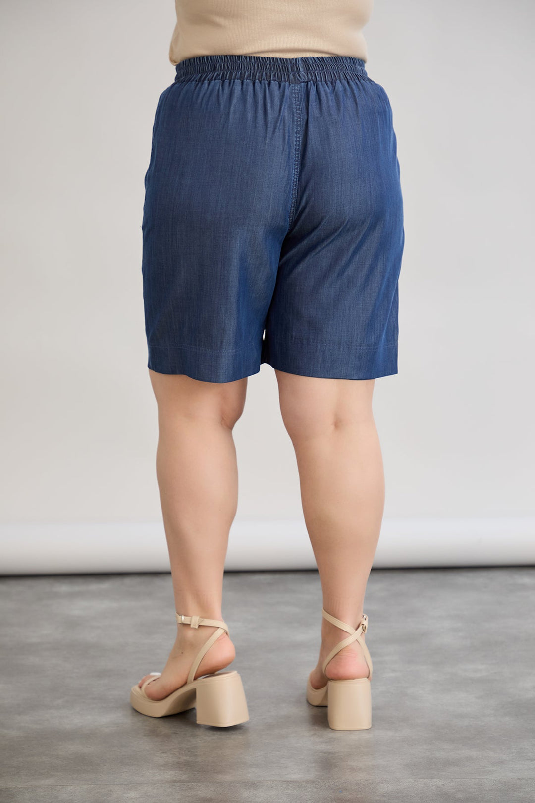 Kratke traper hlače s džepovima