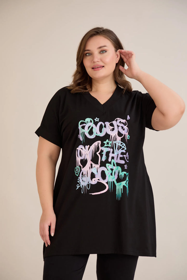 Pamučna tunika s V-izrezom i printom u ljubičastoj boji