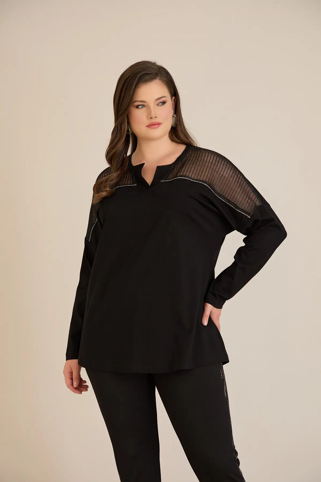 Pamučna bluza s V-izrezom i mrežom na ramenima