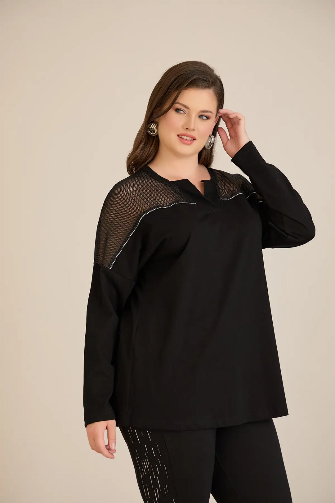 Pamučna bluza s V-izrezom i mrežom na ramenima