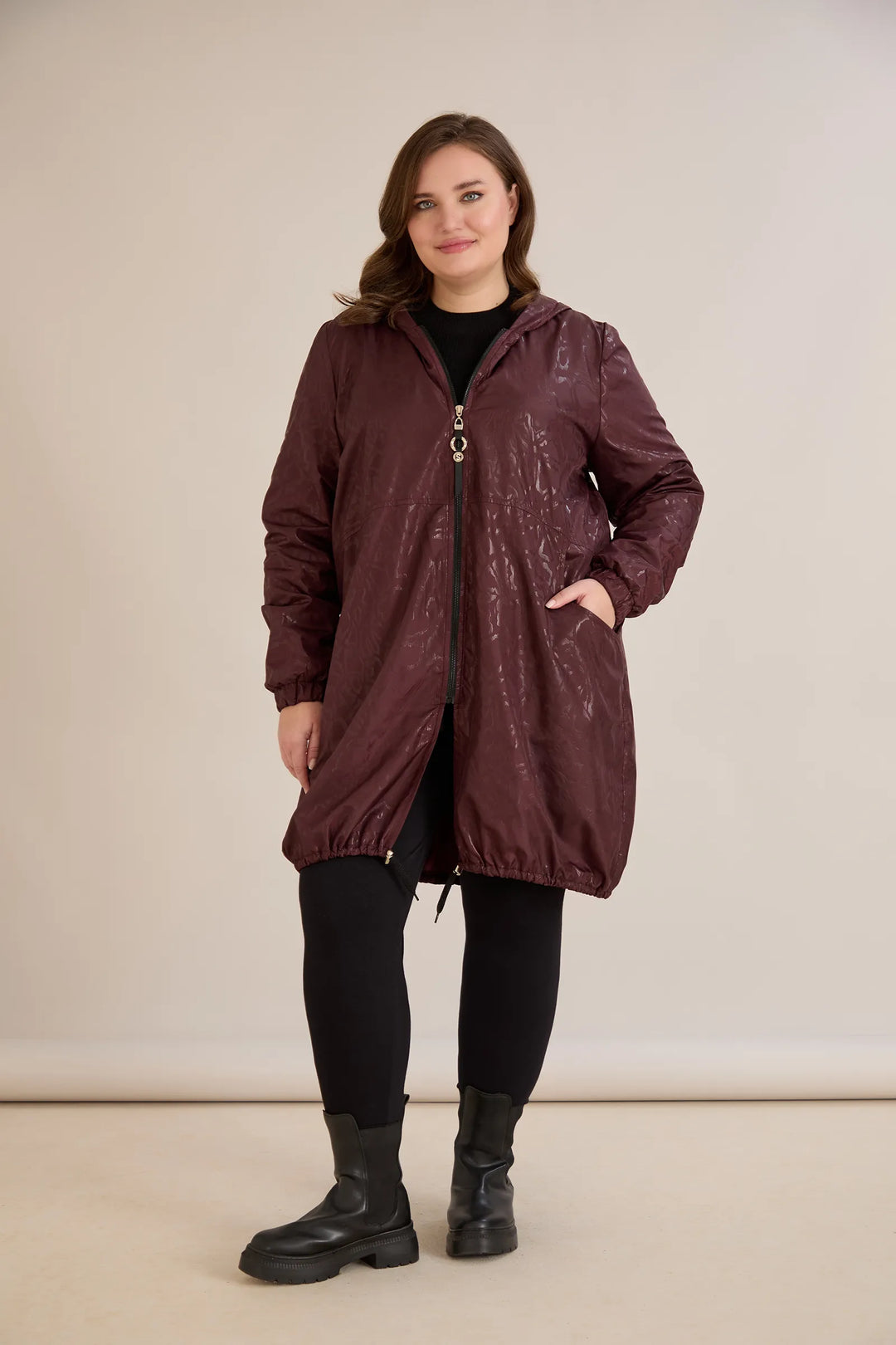 Proljetna parka s pamukom i elastičnom podstavom u bordo boji