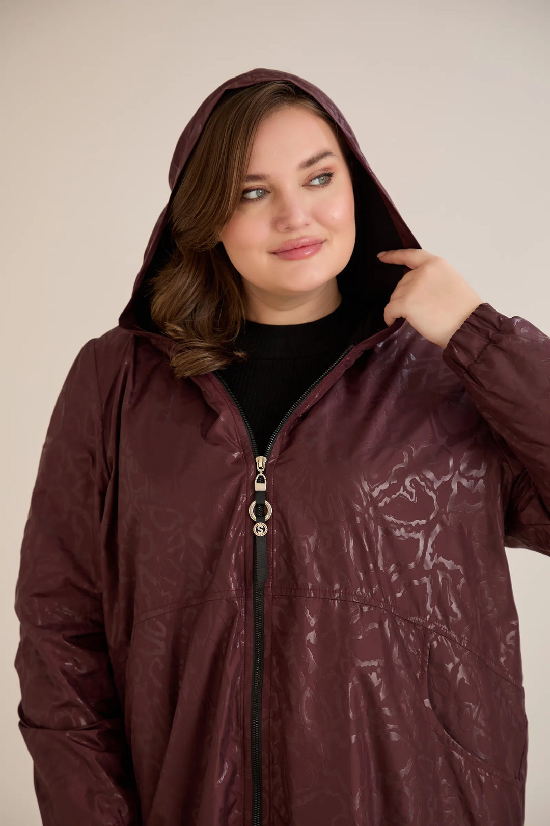 Proljetna parka s pamukom i elastičnom podstavom u bordo boji