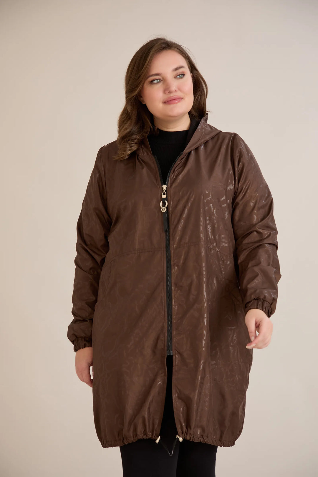 Proljetna parka s pamukom i elastičnom podstavom u boji čokolade