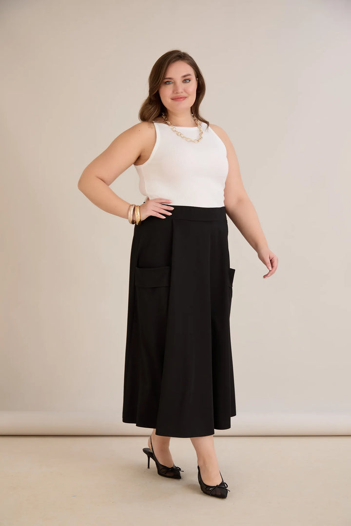 Sportsko-elegantna midi suknja s džepovima