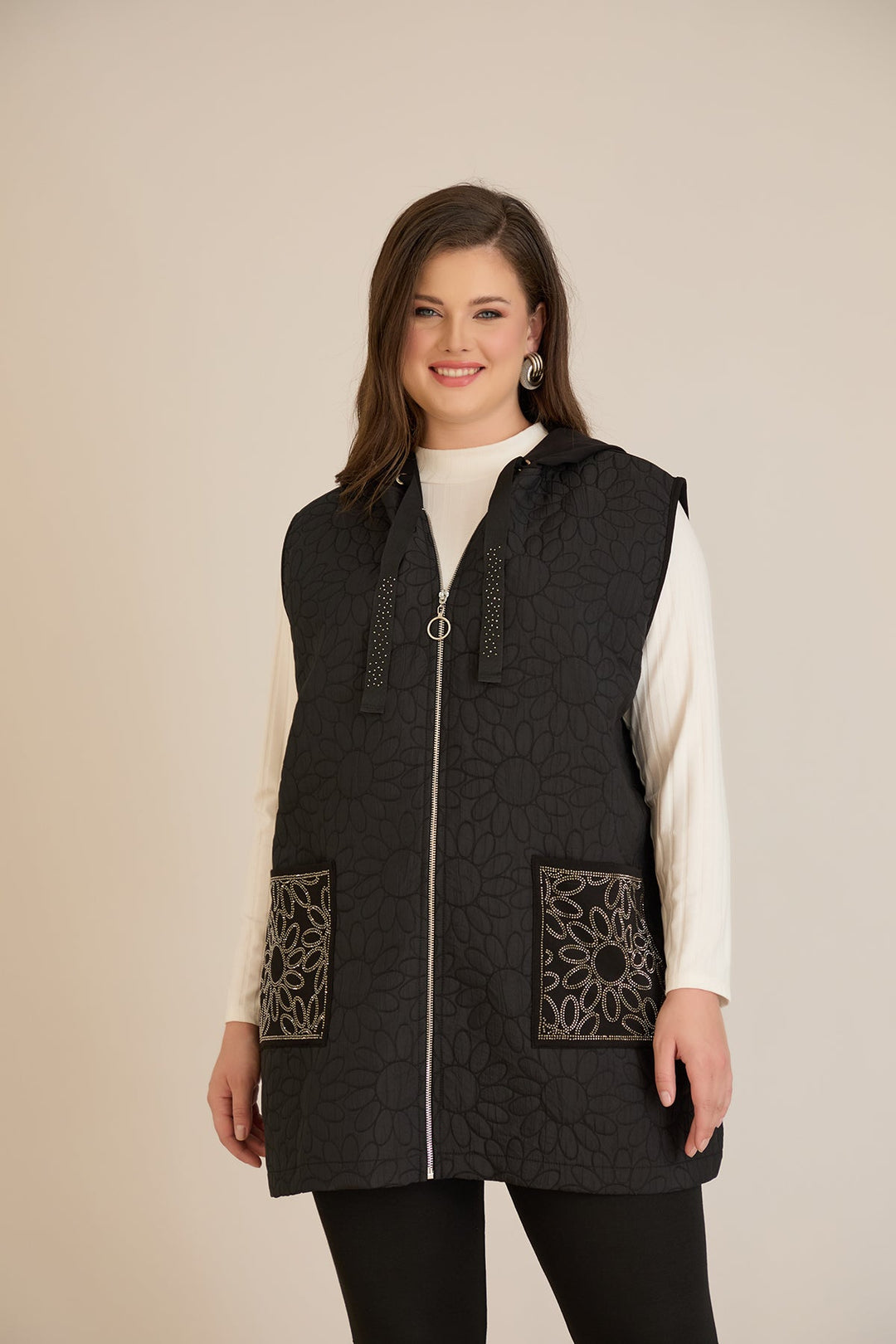 Дамски елеци големи размери