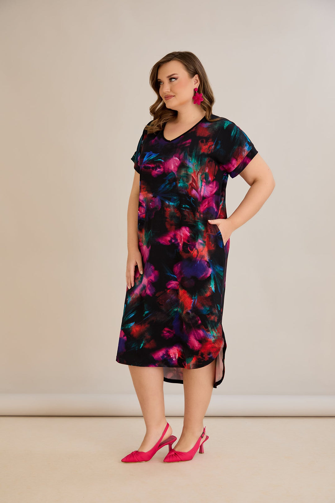 Haljina s vezanjem na leđima u šarenom uzorku