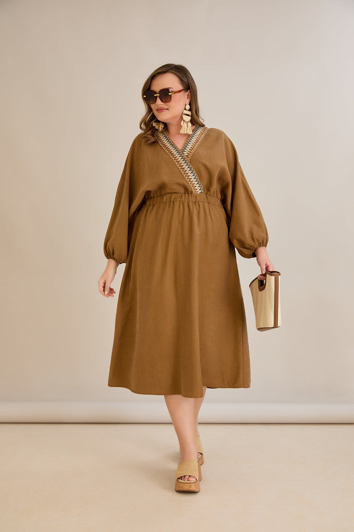 Tencel haljina s ukrasnim dekolteom i elastičnim strukom - Kave - 10964