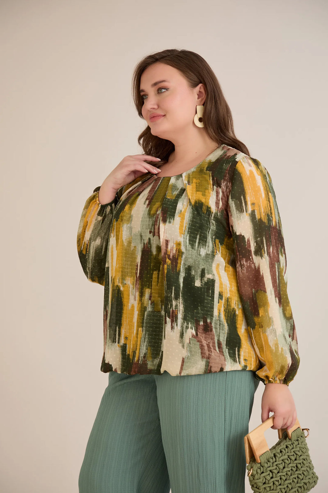 Bluza širokog kroja od šifona