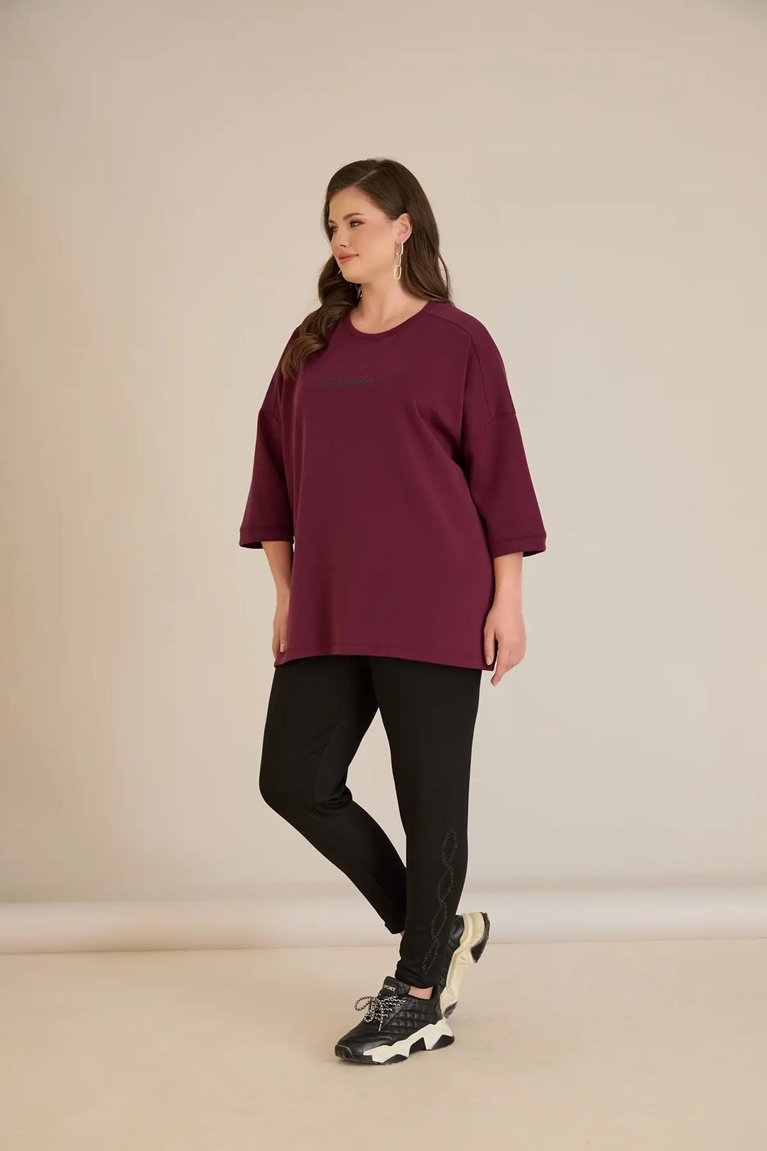 Ženska oversize bluza od modala s padajućim ramenima