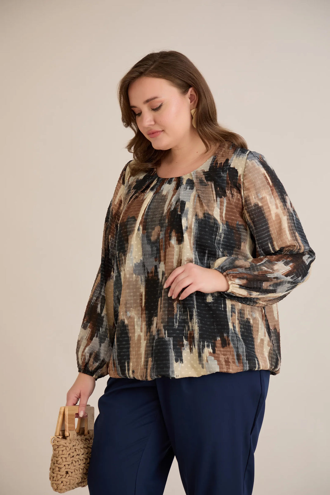 Bluza širokog kroja od šifona