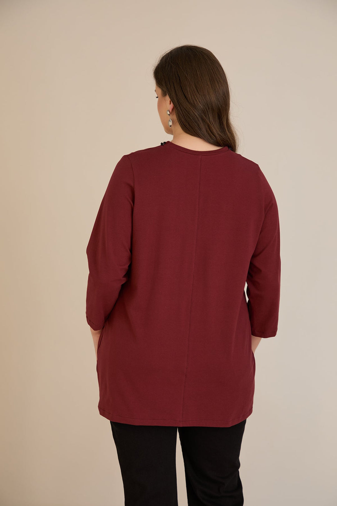 Pamučna bluza sa V dekolteom i srebrnim obrubom