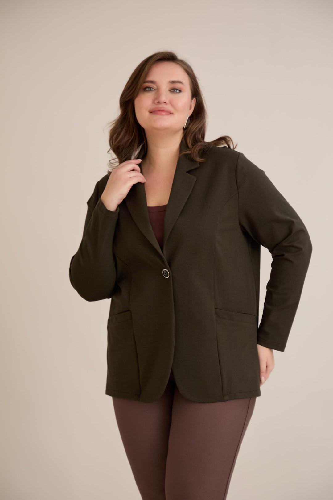 Sportsko-elegantni sako s reverom i kopčanjem – Tamno zeleni