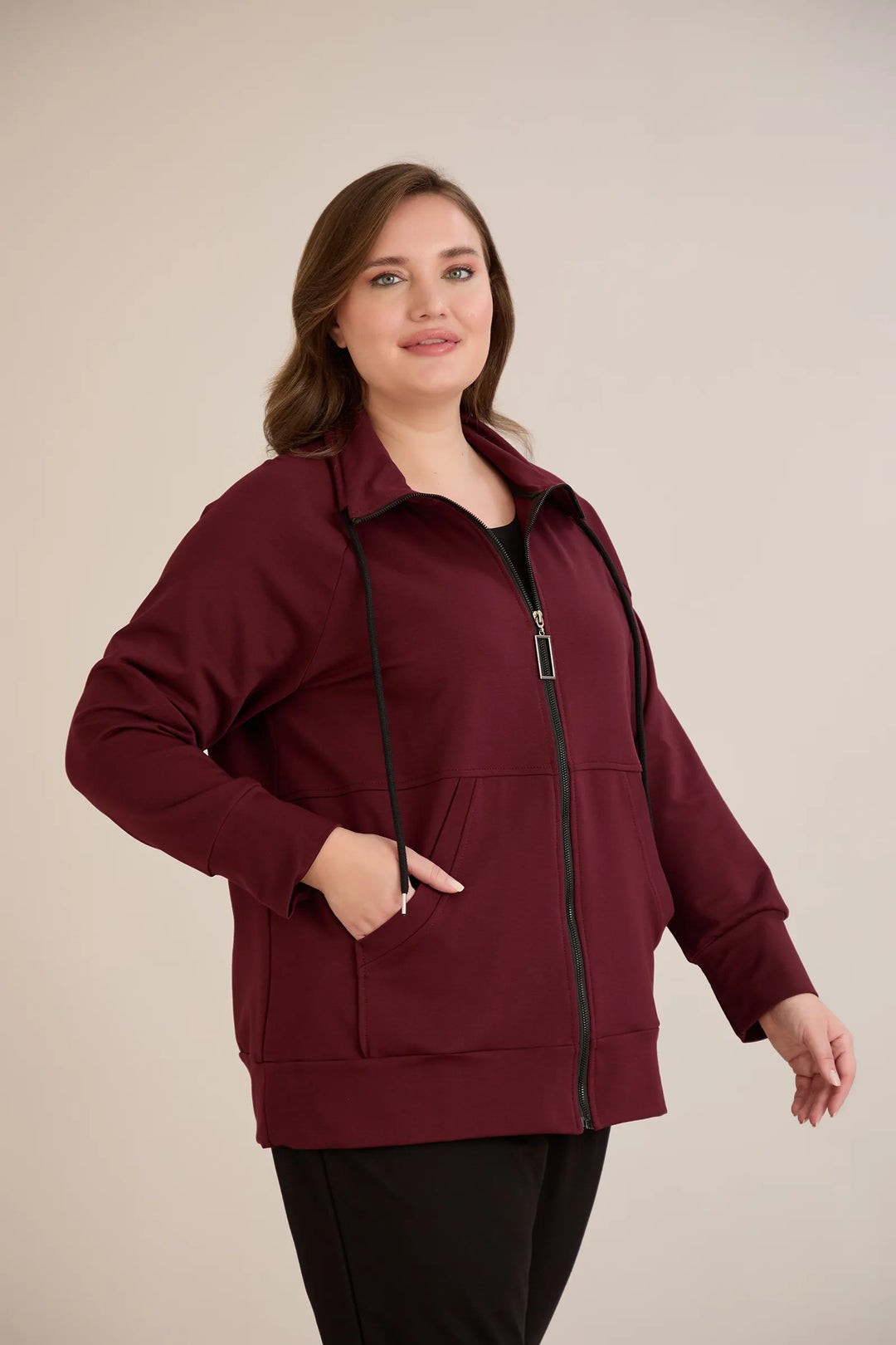 Gornji dio s patentnim zatvaračem i džepovima – burgundi