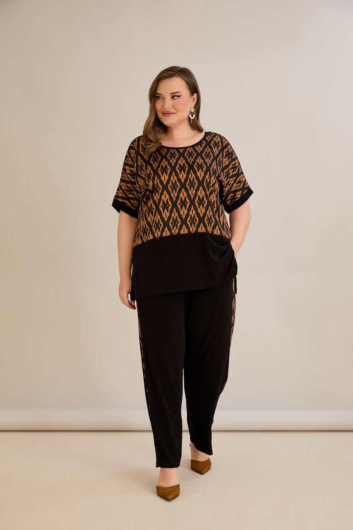 Set od 2 dijela s naglaskom na leđima