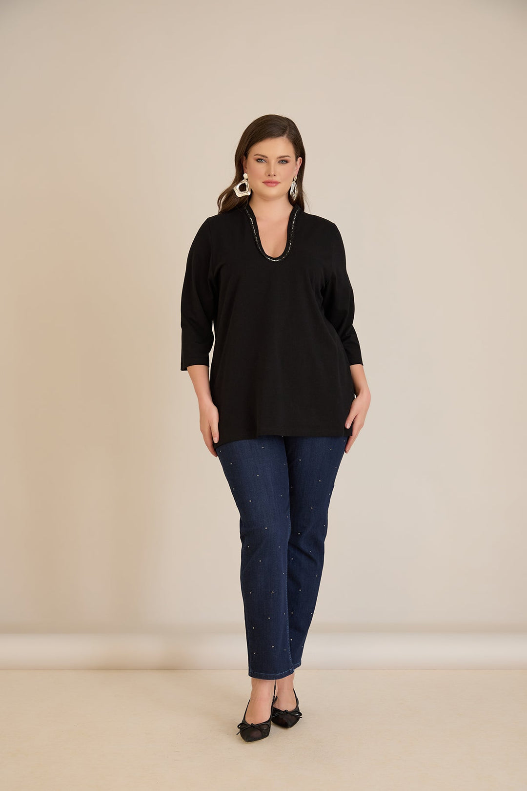 Pamučna bluza s V dekolteom i srebrnim obrubom