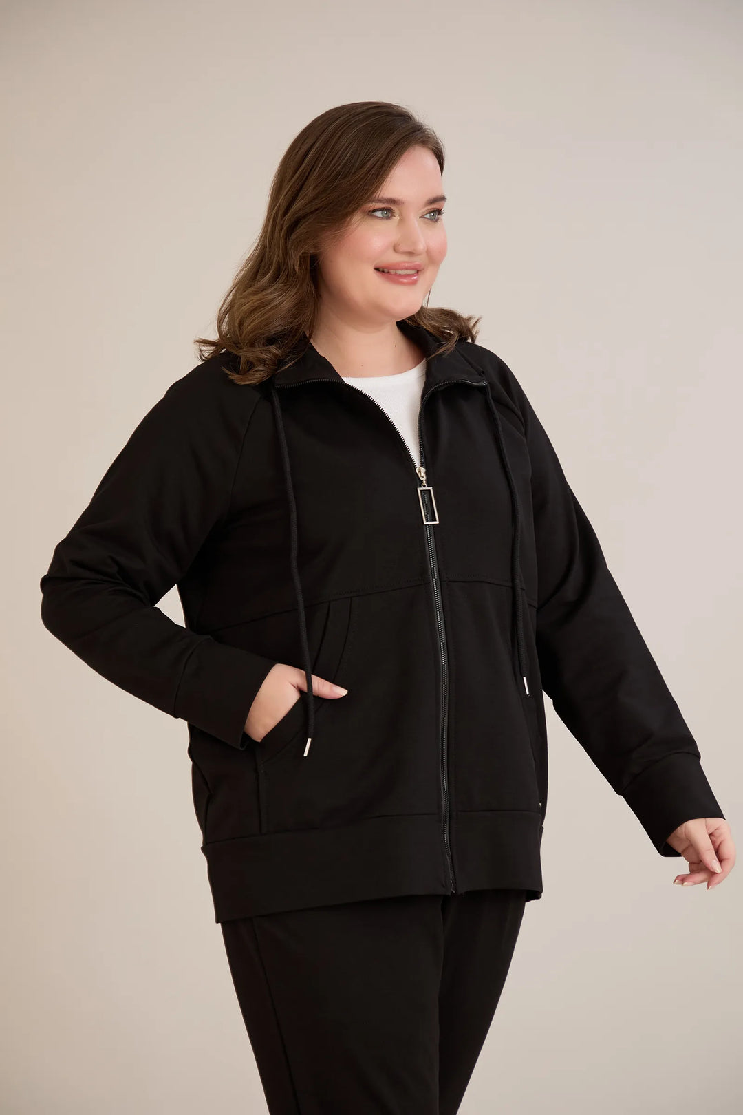 Gornji dio s patentnim zatvaračem i džepovima – crni