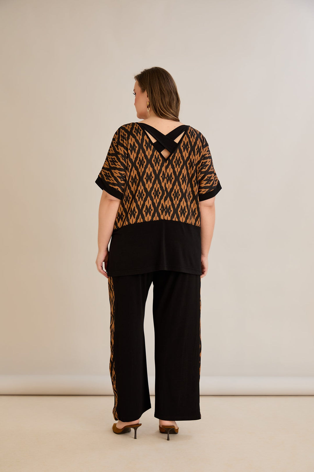 Moderan set od 2 dijela – velike veličine za punije žene