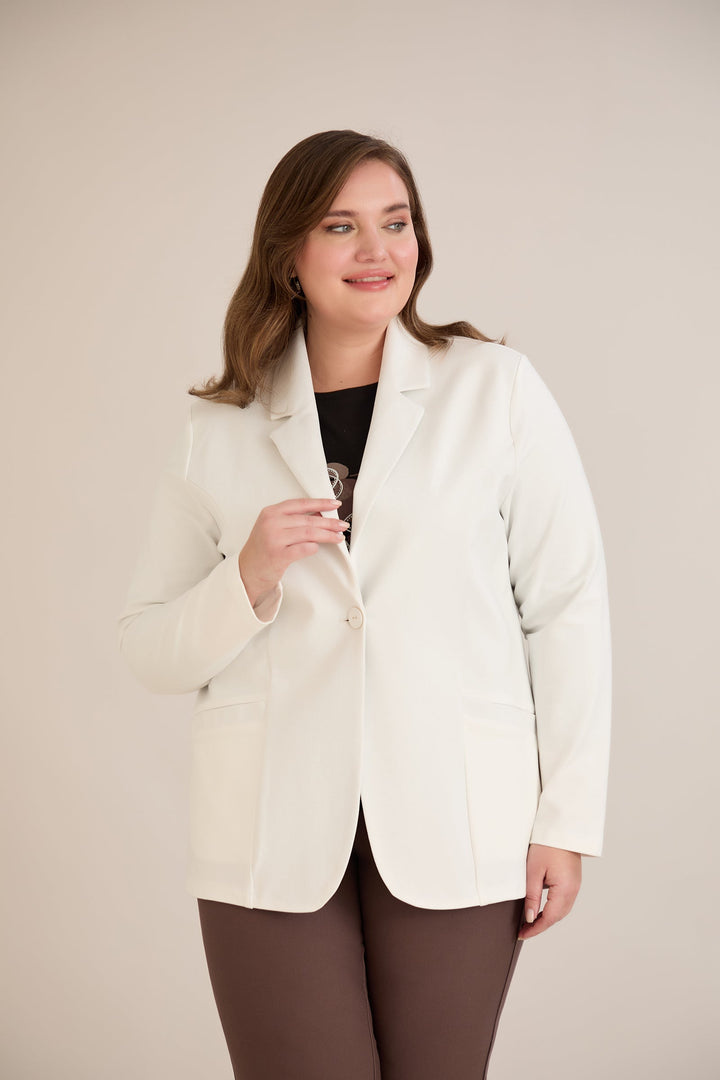 Sportsko-elegantni sako s reverom i kopčanjem – Bijeli