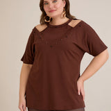 Plus size pamučna bluza s perlama i atraktivnim izrezom – Boja čokolade