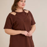 Plus size pamučna bluza s perlama i atraktivnim izrezom – Boja čokolade