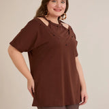 Plus size pamučna bluza s perlama i atraktivnim izrezom – Boja čokolade