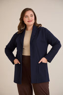 Sportsko-elegantni blejzer bez kopčanja u tamno plavoj