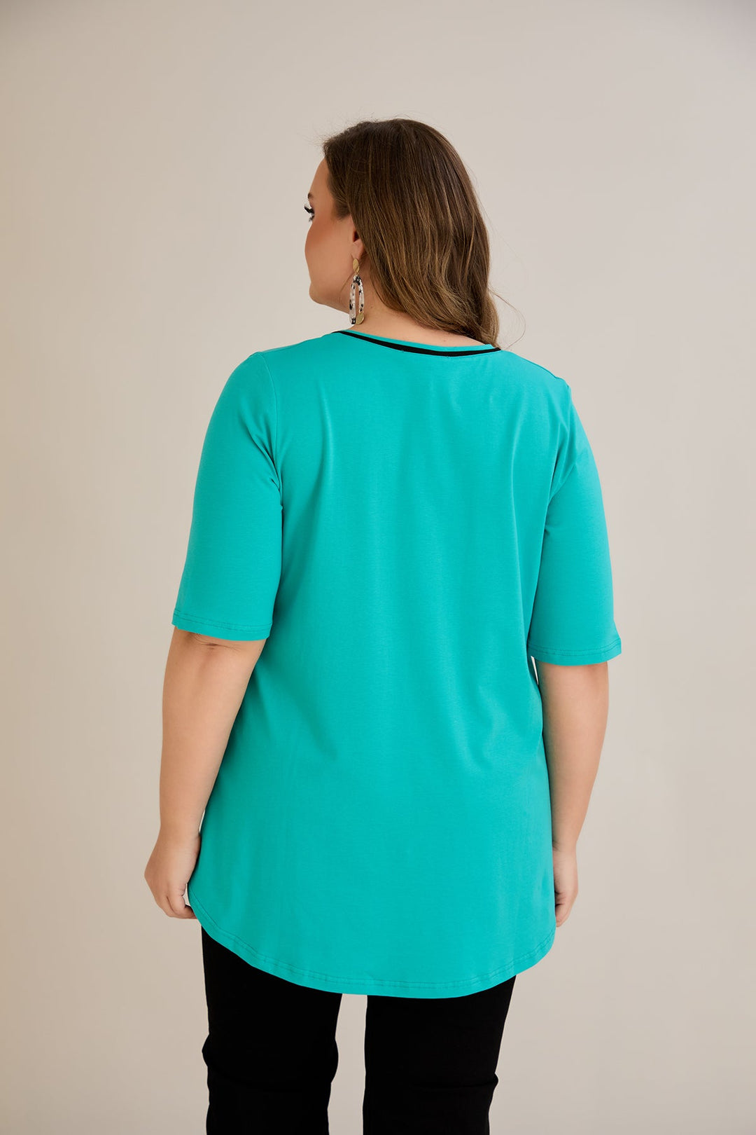 Pamučna bluza A-kroja s kontrastnim detaljima i kratkim rukavima
 - Aqua