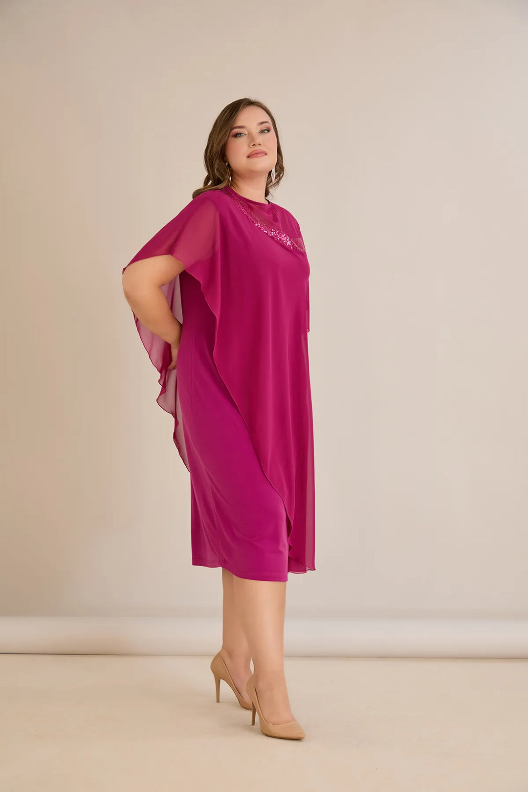 Praznična haljina od šifona i šljokica