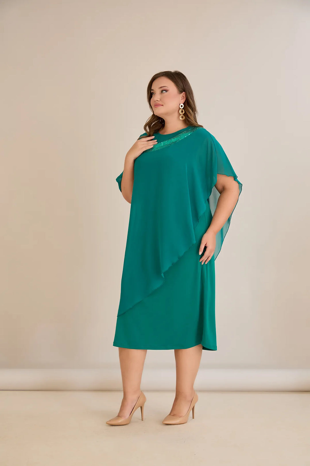 Praznična haljina od šifona i šljokica u morsko zelenoj boji