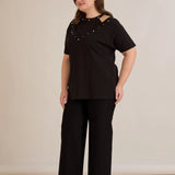 Plus size pamučna bluza s perlama i atraktivnim izrezom