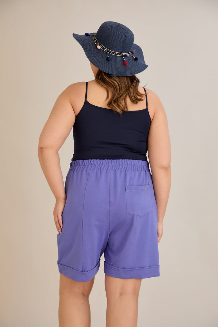 Kratke hlače dostupne u pet boja - lavanda