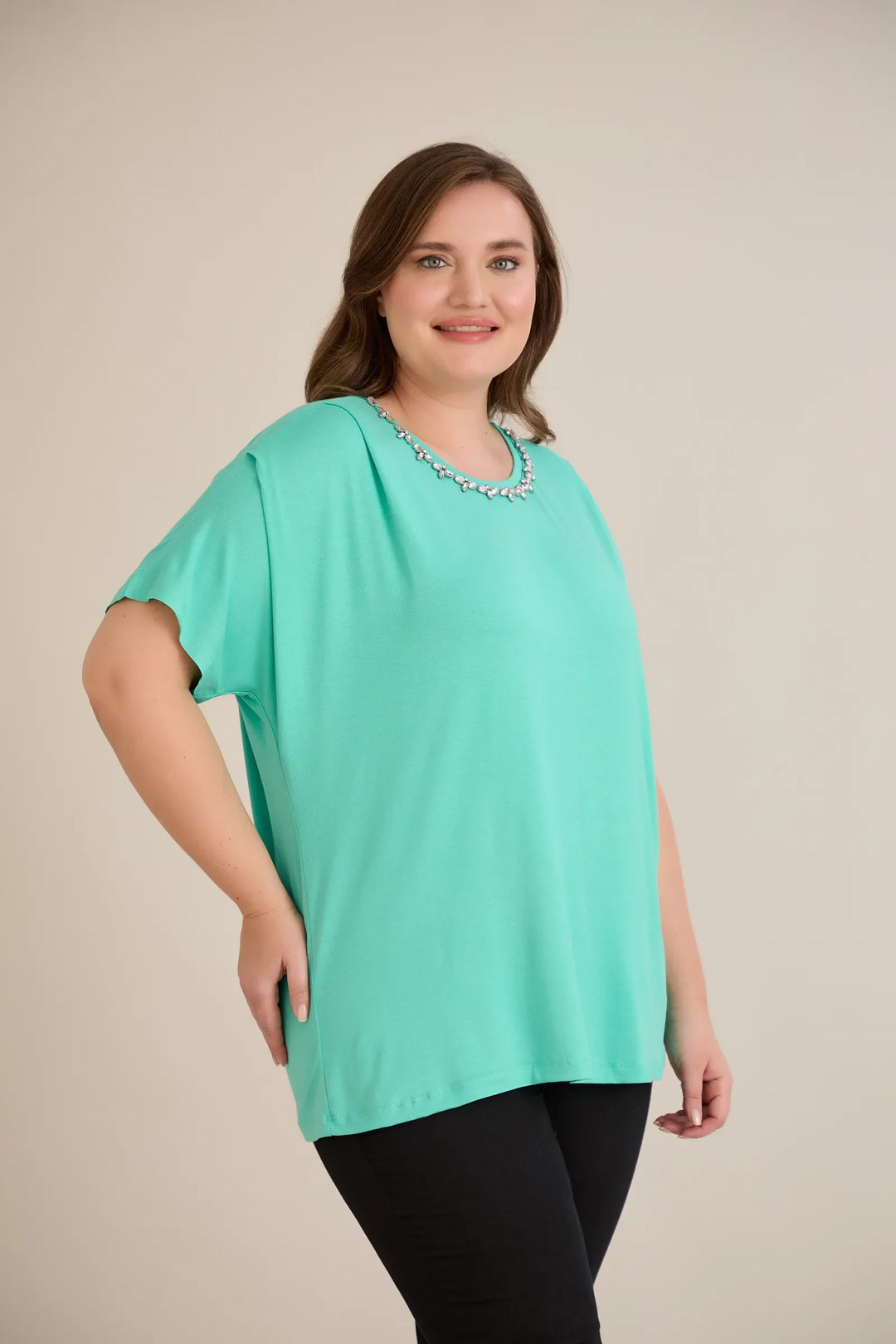 Bluza s dekoracijom od kamenčića - akva
