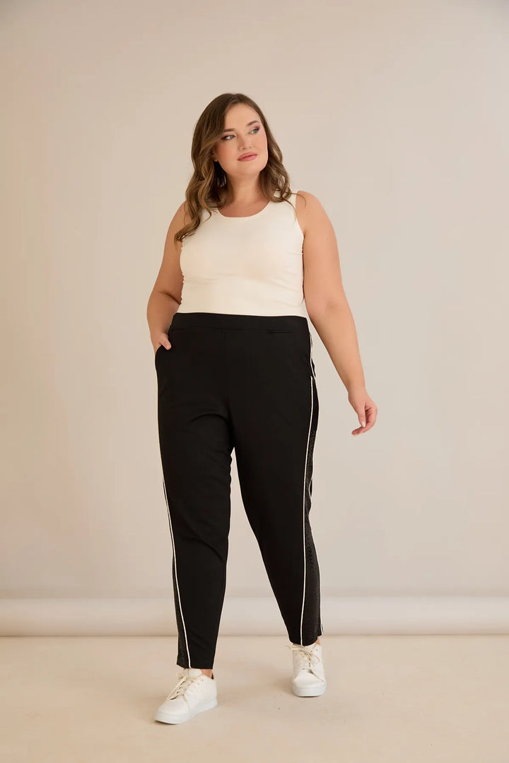 Sportske hlače s blistavim obrubom