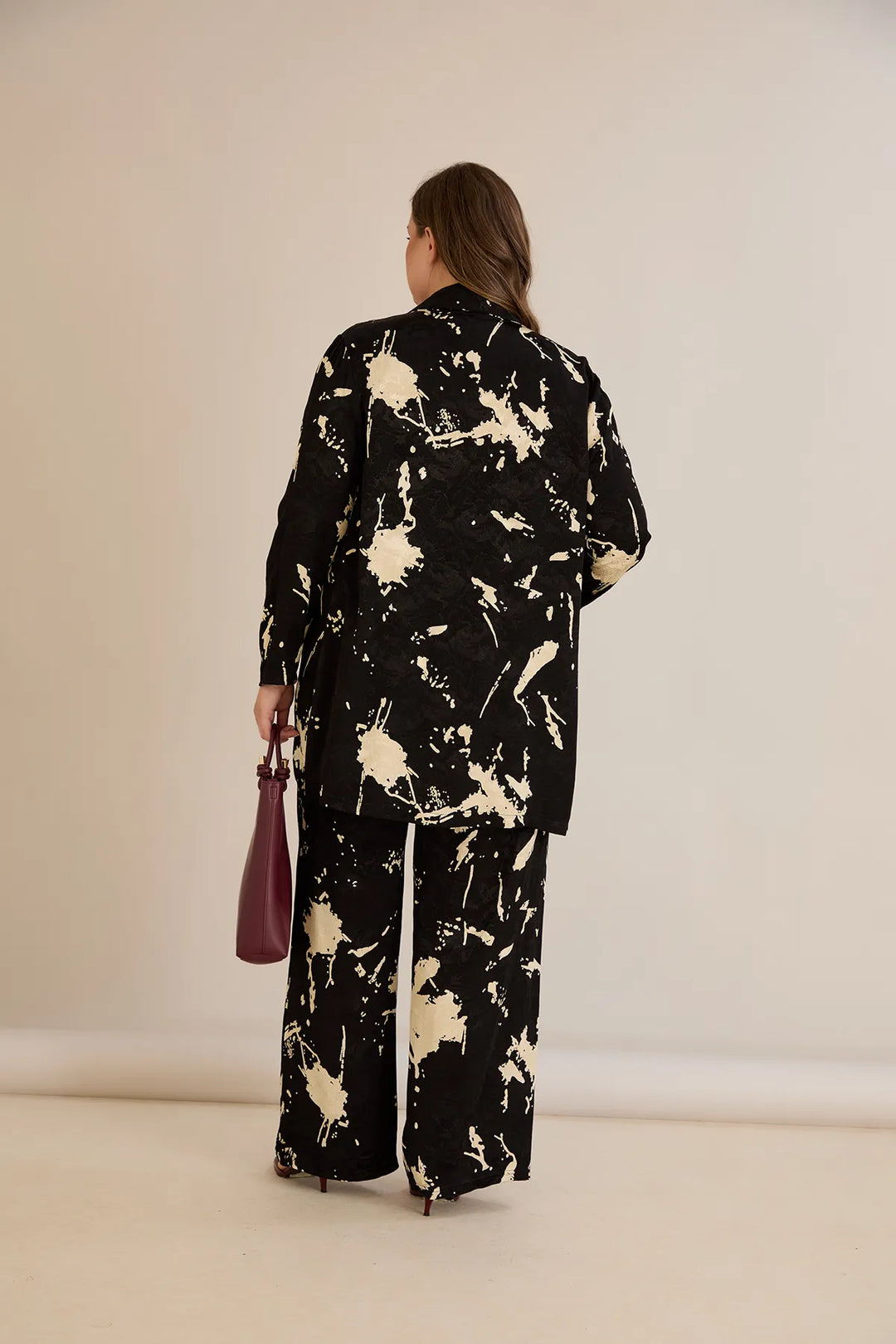 Elegantni set od viskoze s dizajnerskim printom