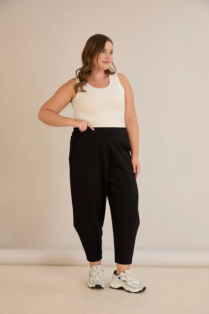 Sportske hlače barrel kroja