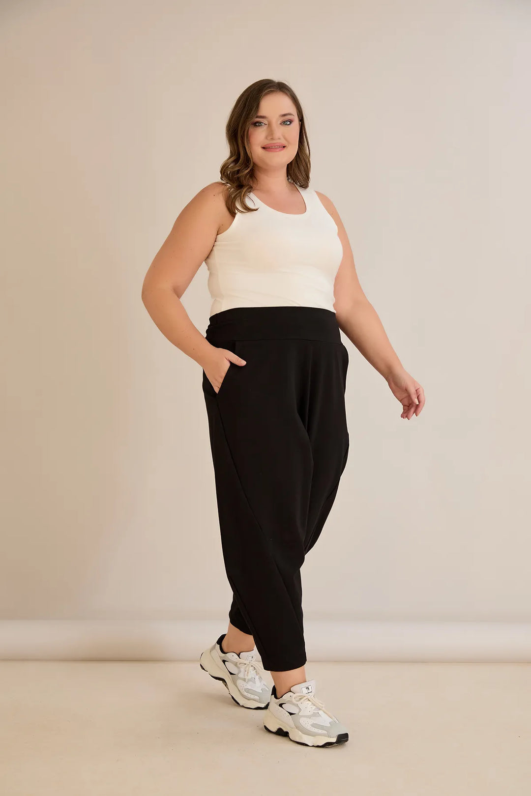 Sportske hlače barrel kroja