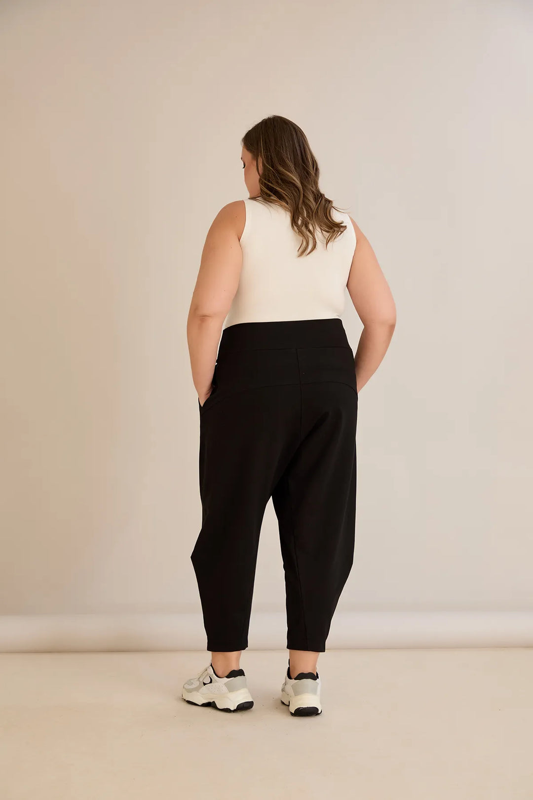 Sportske hlače barrel kroja