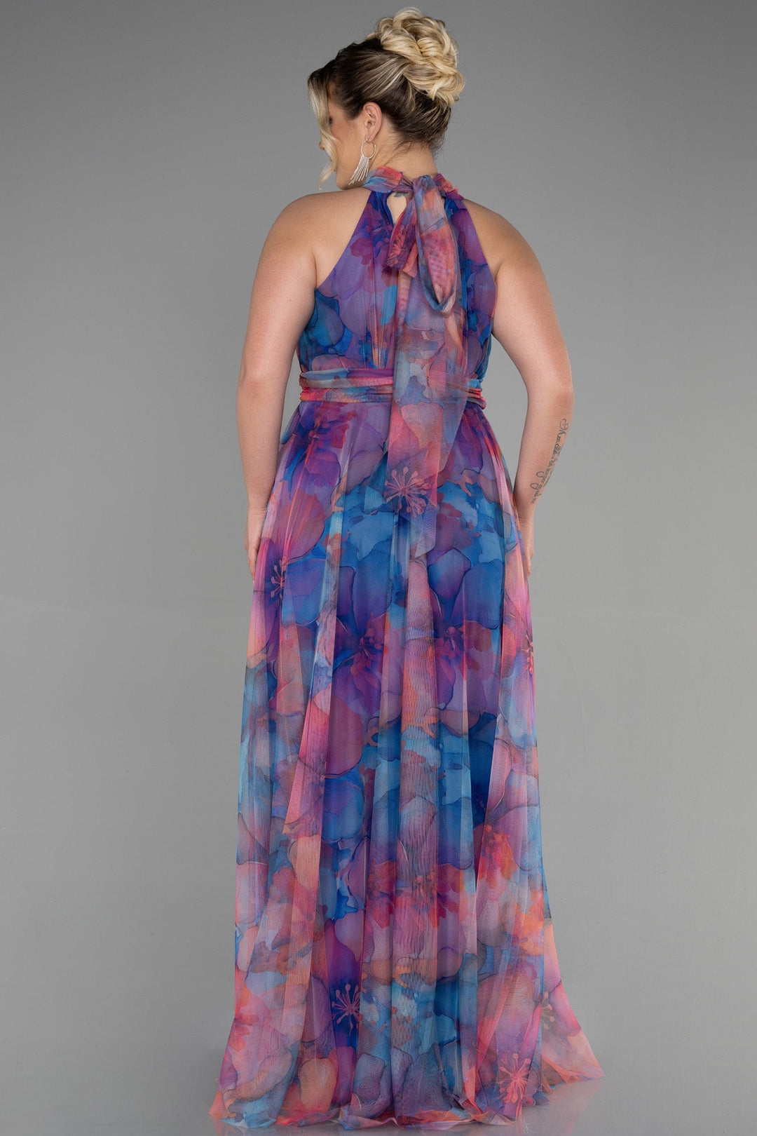 Duga svečana haljina od šifona s printom