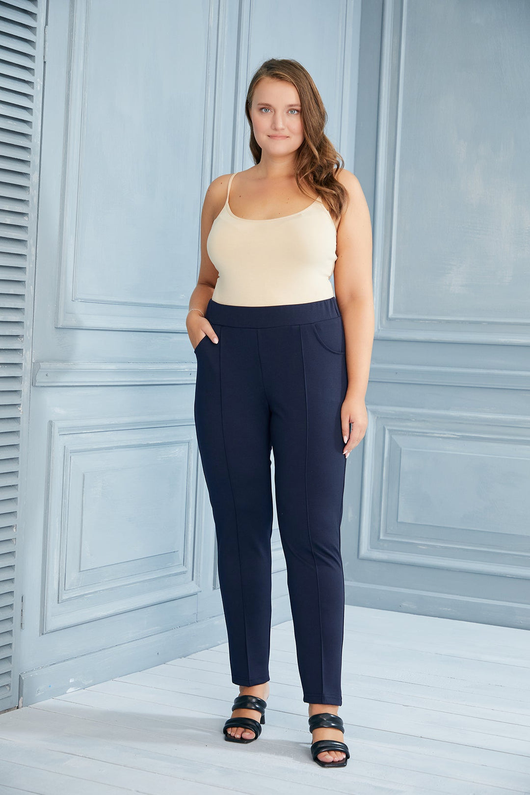 Duge ravne hlače s rubom - Laura Tamno plava