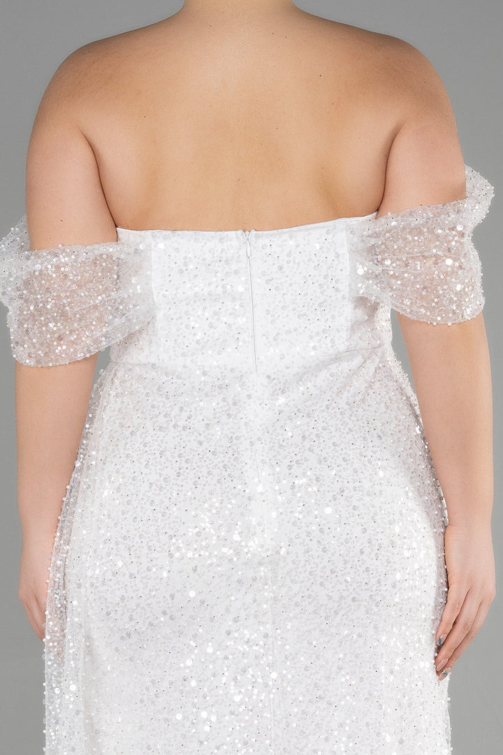 Duga svečana haljina s šljokicama u ecru boji