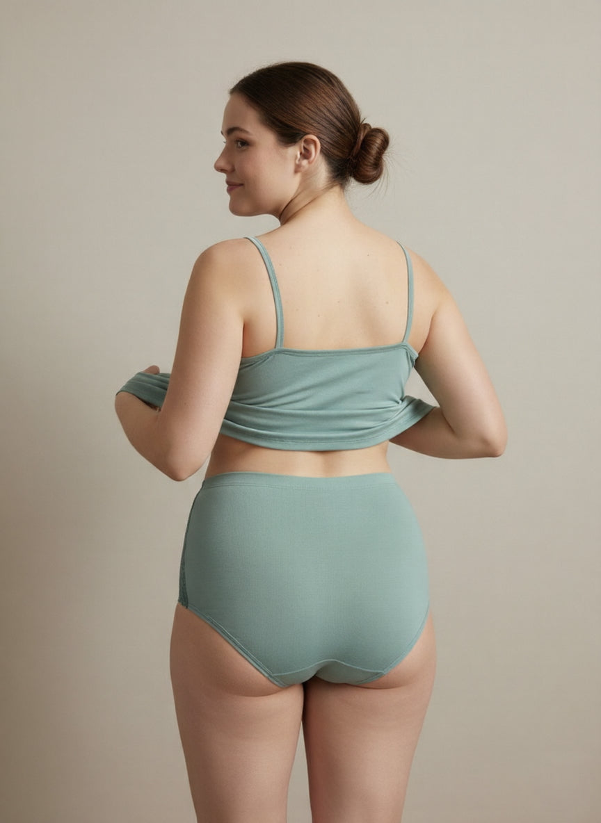 Donje rublje s luksuznom dekoracijom od tila u boji mente