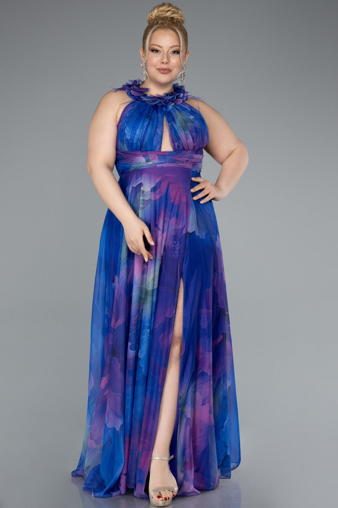 Duga svečana haljina od šifona s printom - Lila