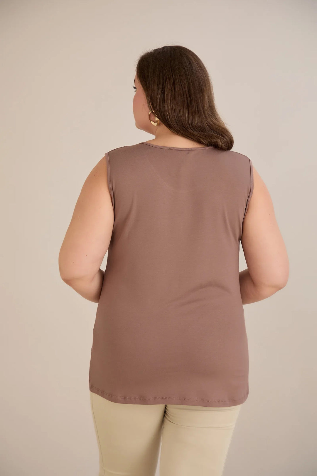 Top od elastične viskoze s nježnim kamenčićima – moka