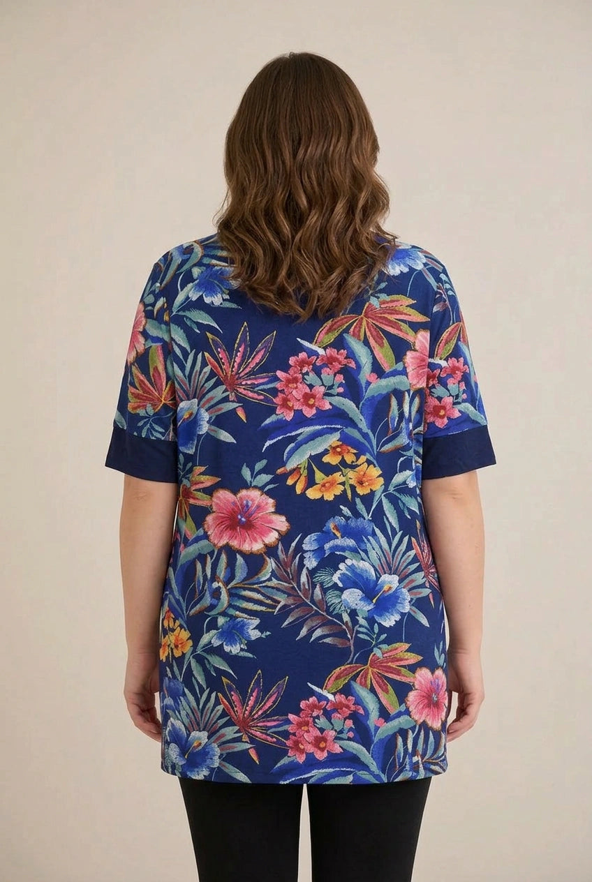 Elastična bluza od viskoze – cvjetni uzorak