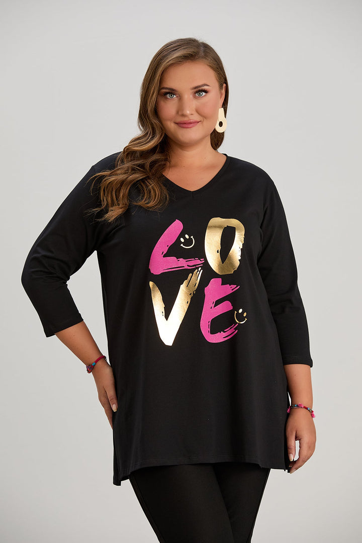 Impresivna pamučna tunika s printom LOVE za punije žene