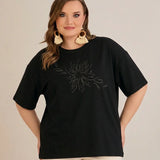 Plus size pamučna bluza s kamenčićima – crna