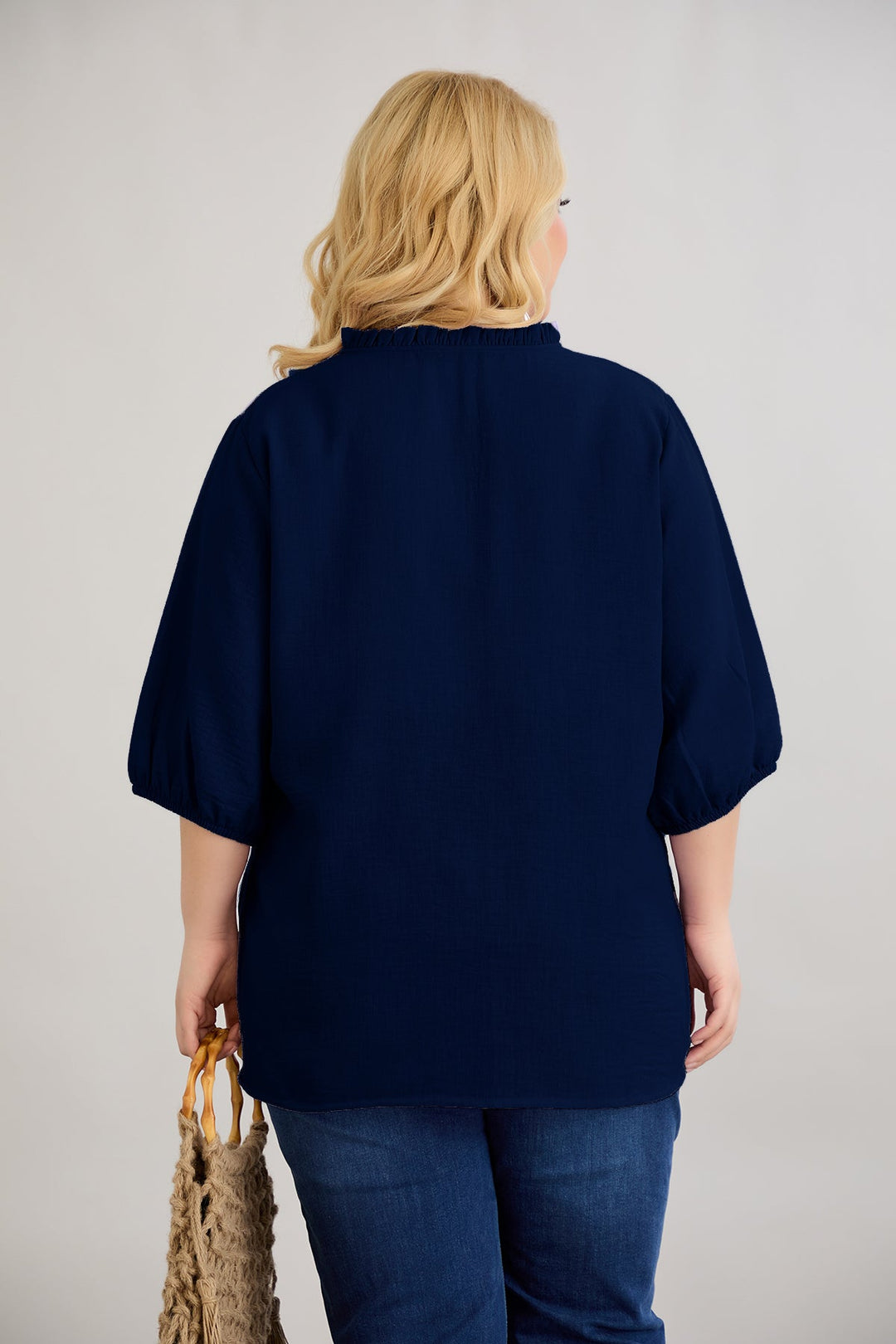 Bluzica s volanom na izrezu i 3/4 rukavima - Tamnoplava