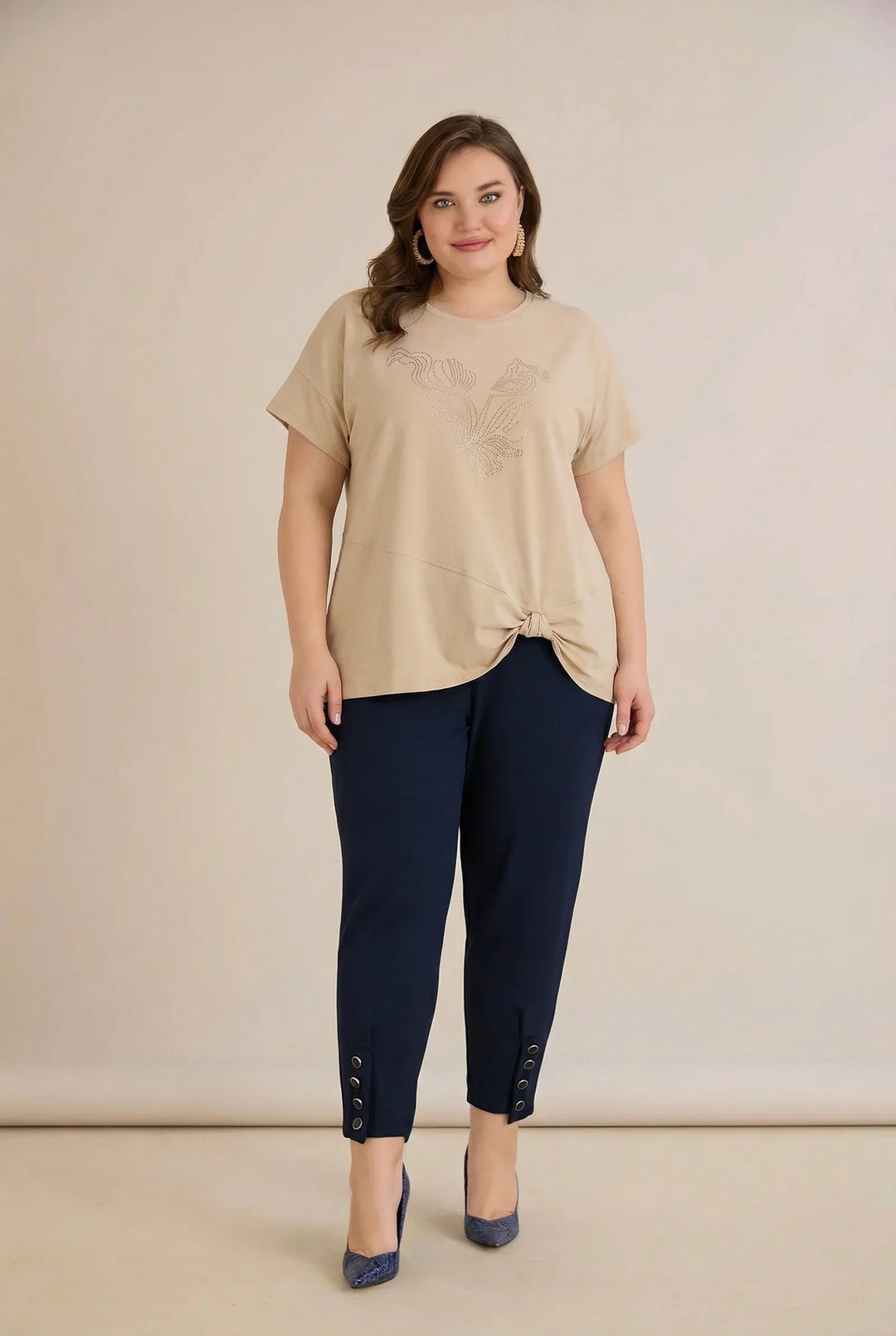 Bluza s atraktivnim detaljem i kamenčićima